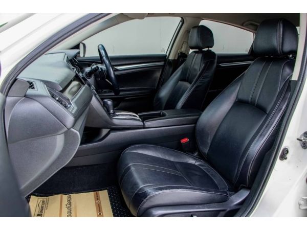 2016 Honda Civic 1.5 Turbo RS มีเครดิตหรือไม่มีก็ฟรีดาวน์ รูปที่ 3